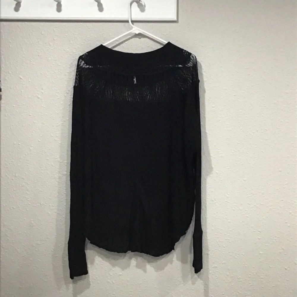 Free‎ People Spring Valley Lace-Trim Top Relaxed Fit Women’s M Black Waffle Knit